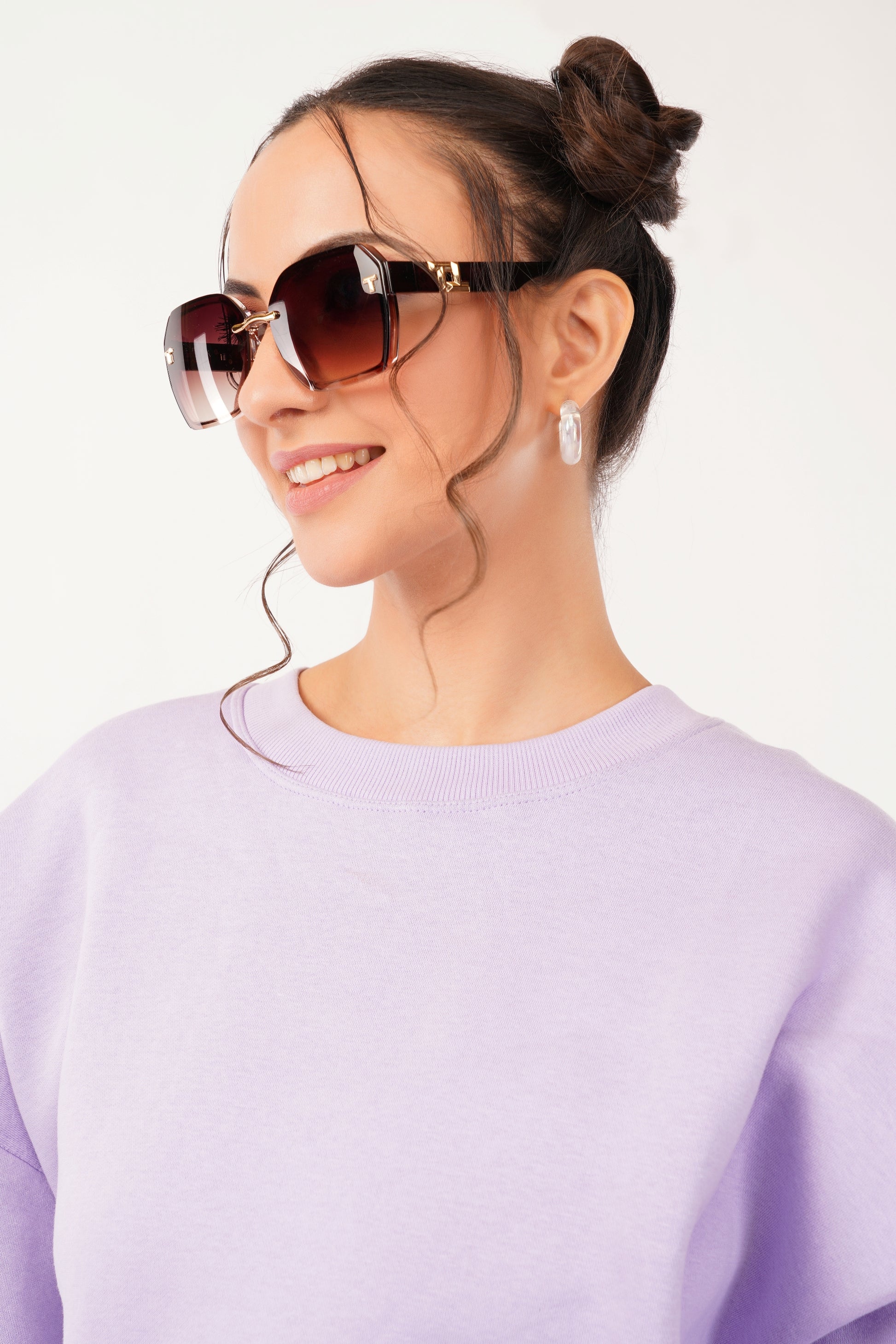 Gradient (light brown to clear at the bottom)