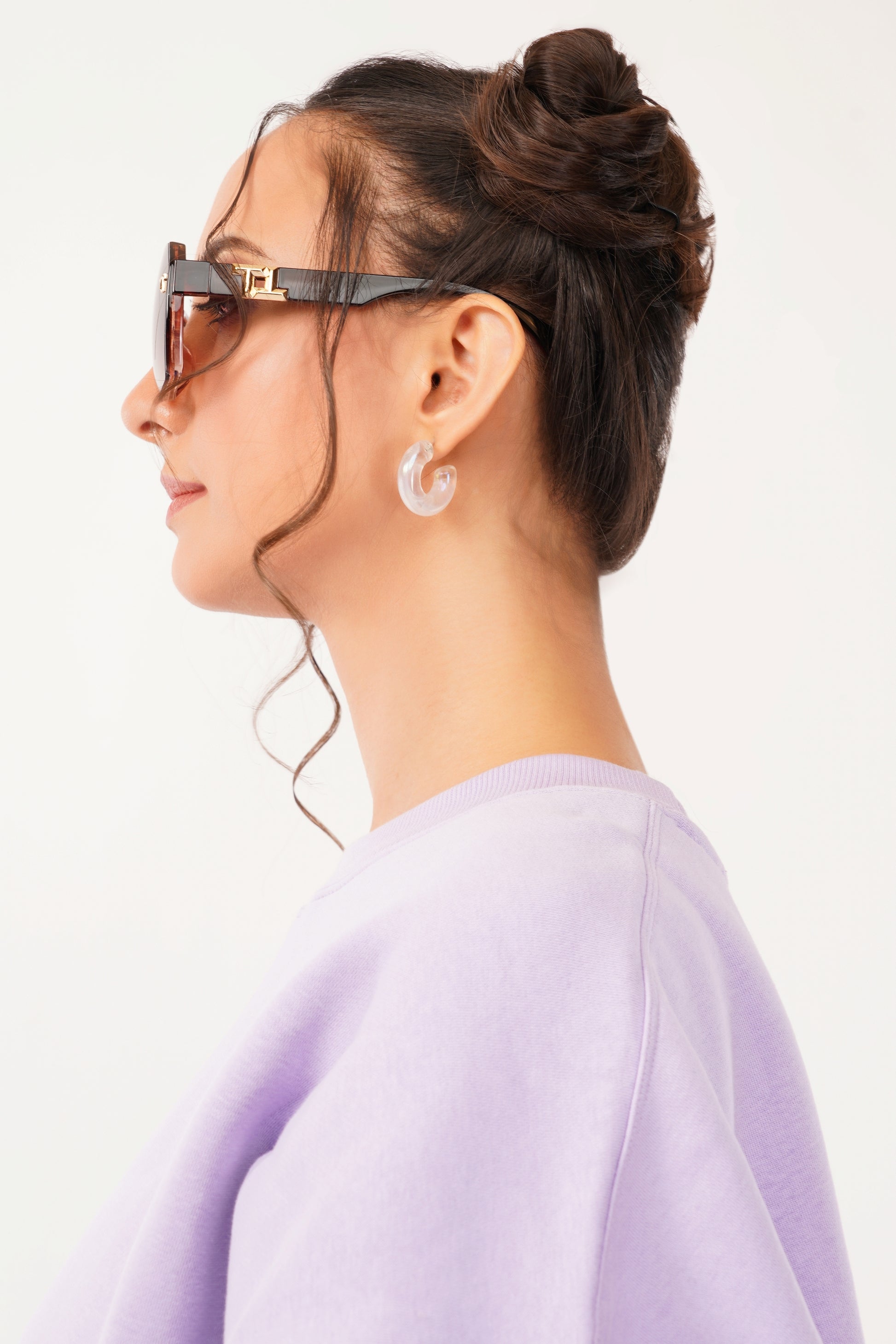 Gradient (light brown to clear at the bottom)