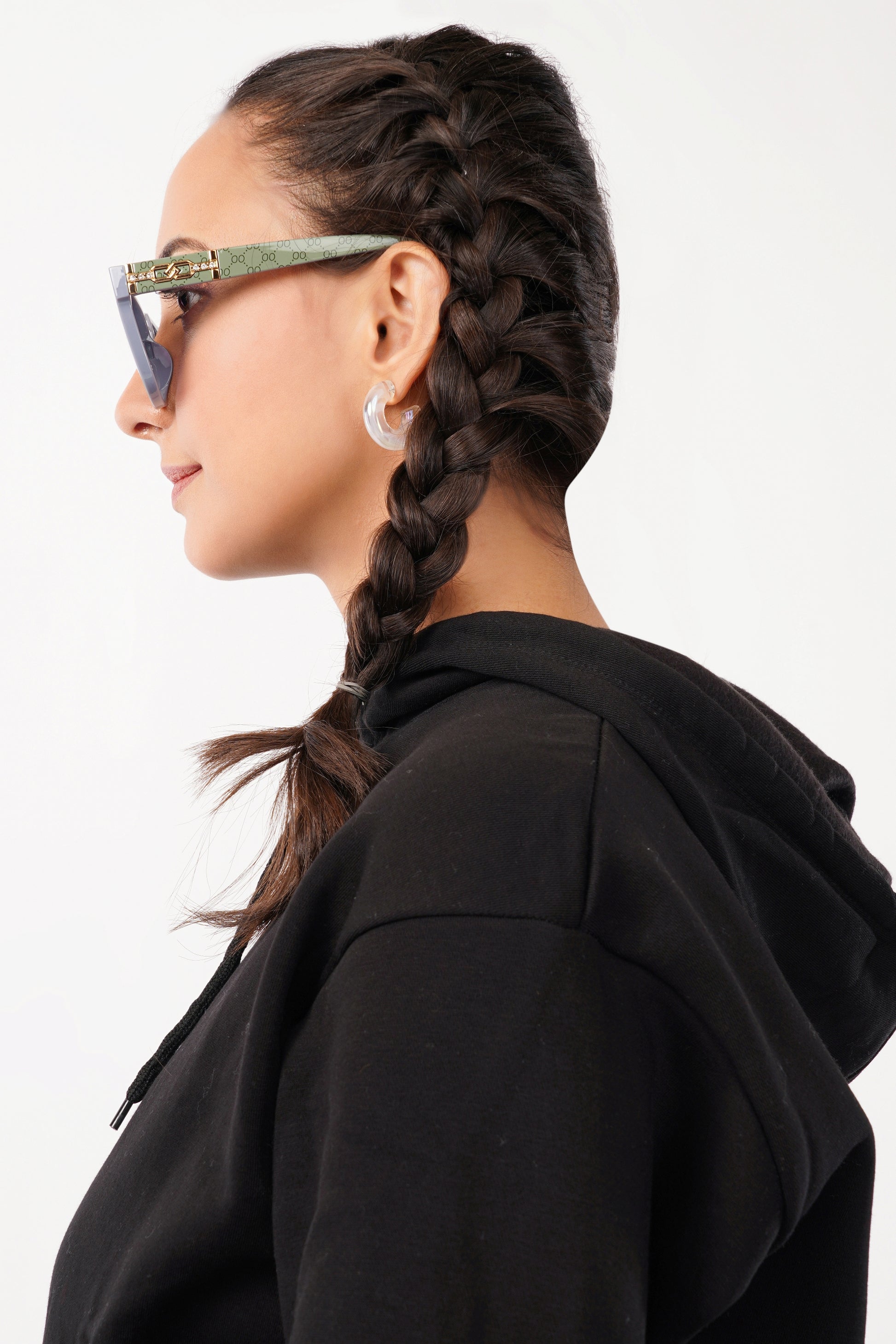 Gradient Black to Dark Purple