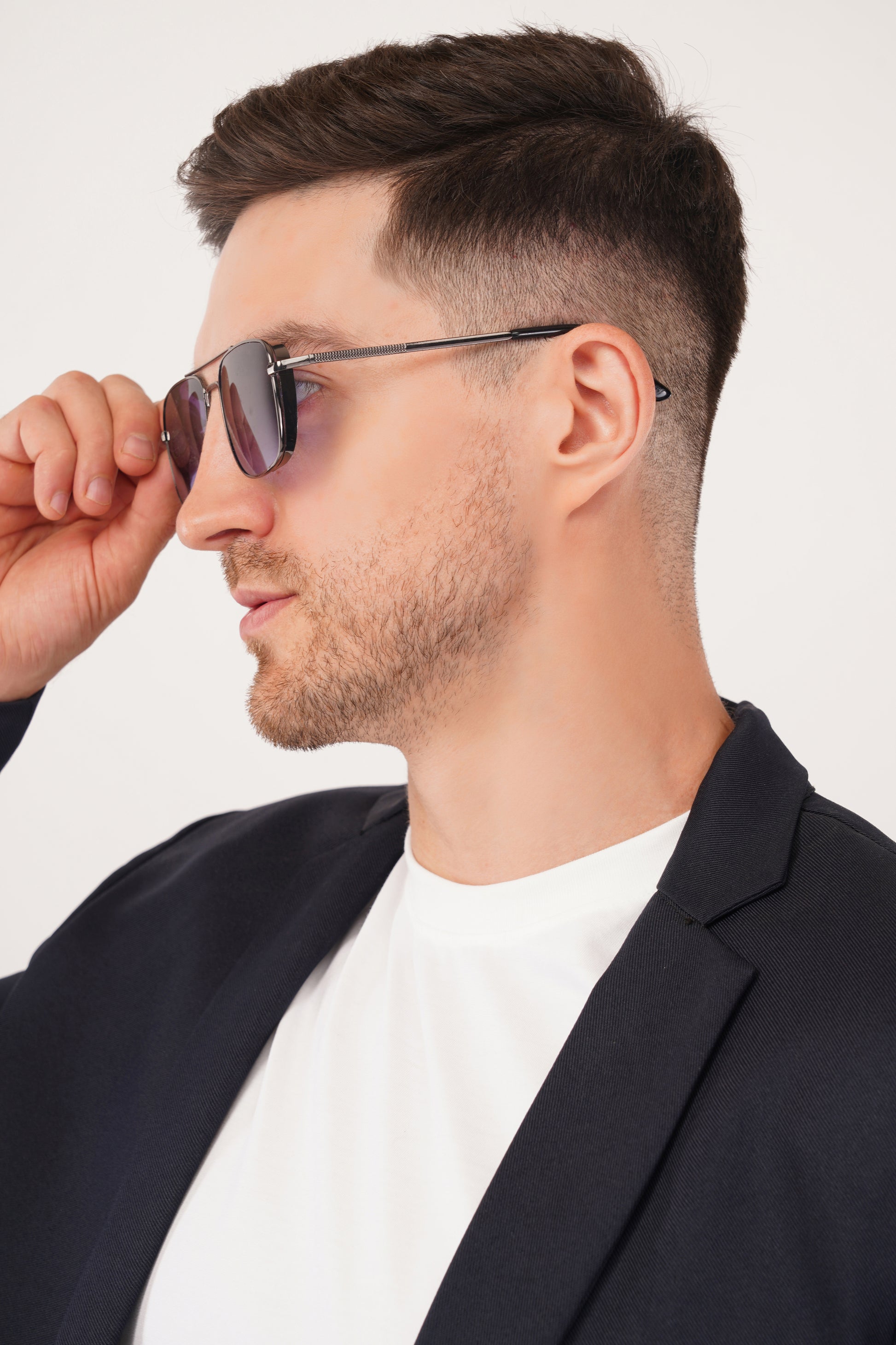 Gradient grey-purple