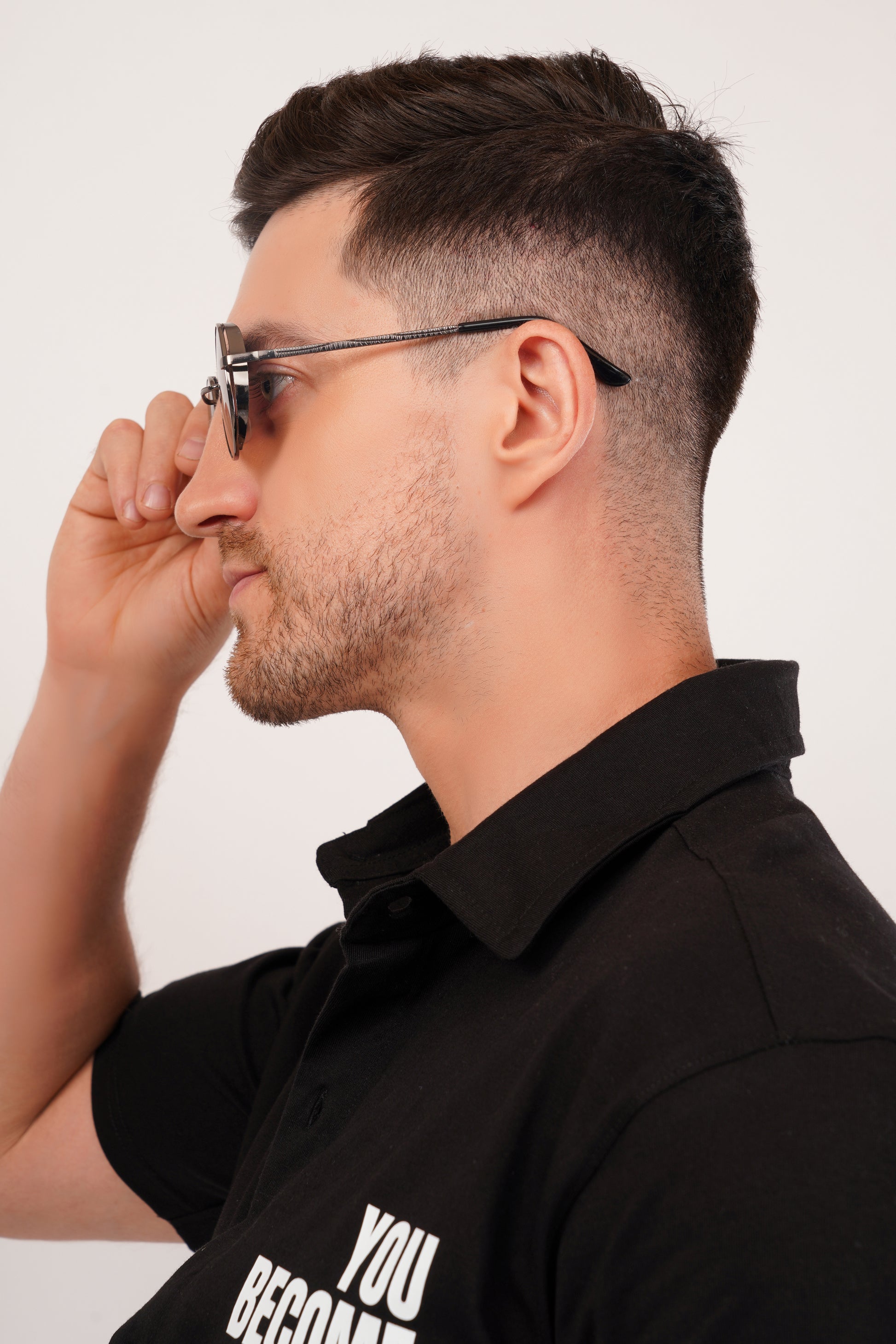 Gradient reddish-brown