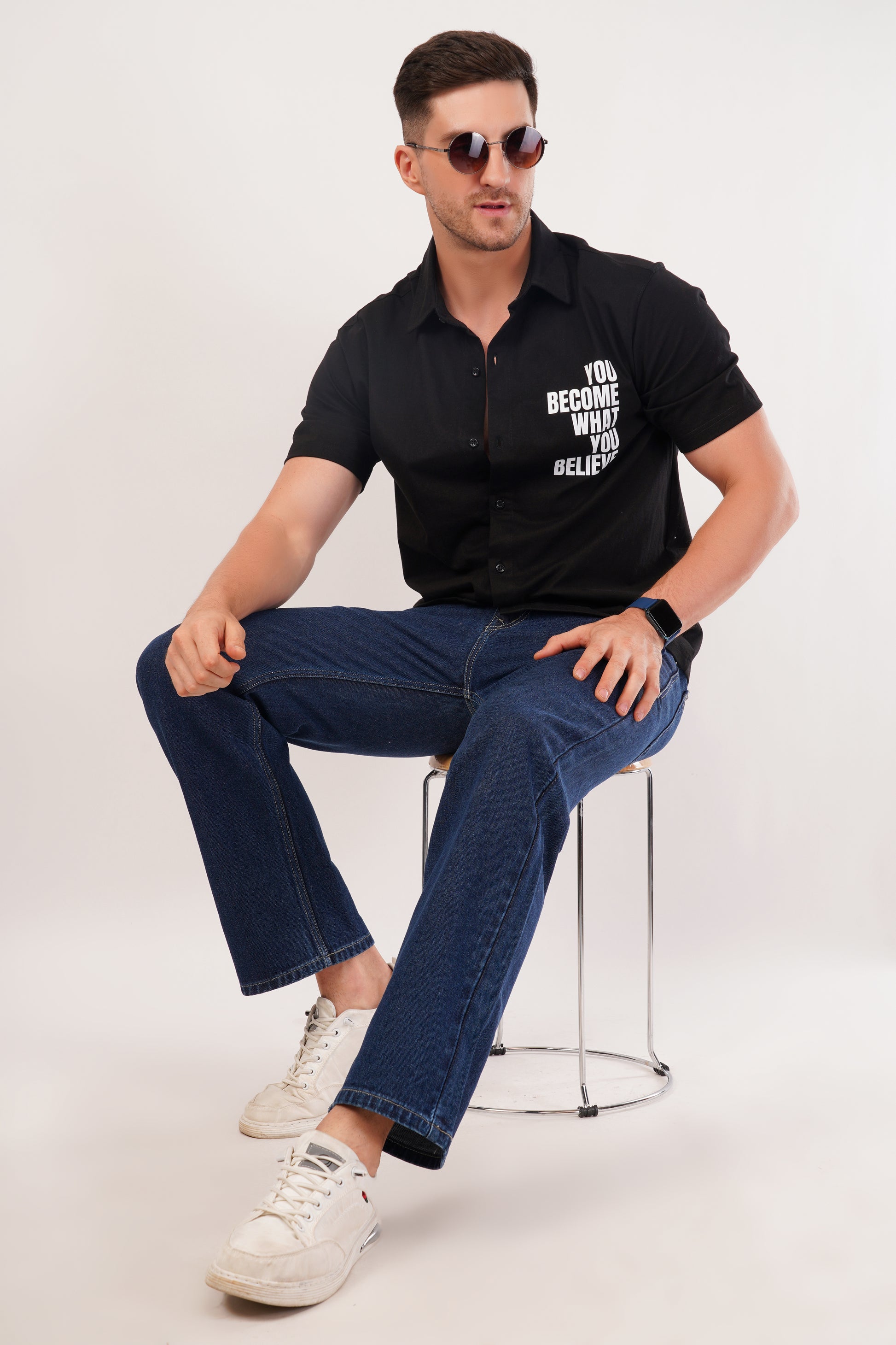 Gradient reddish-brown